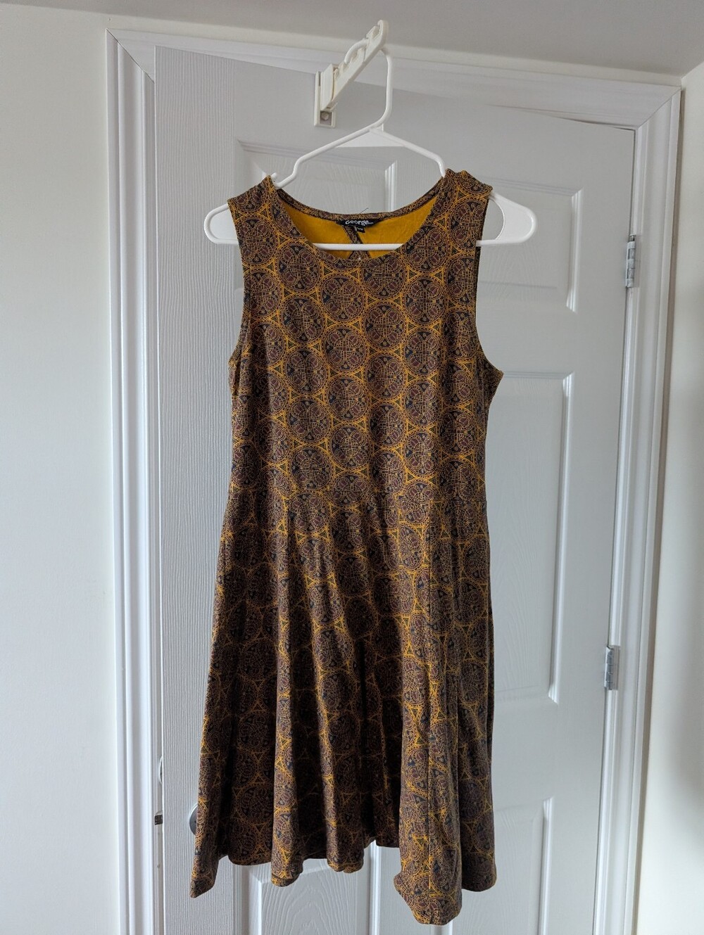 Geometric Pattern Midi Dress